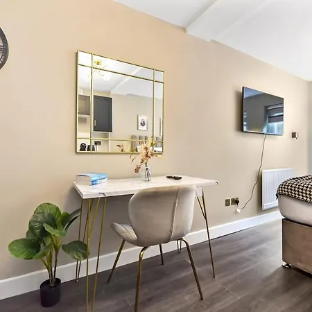 The Wanderer's Nest, Sleek Near It 1a Appartement Londres