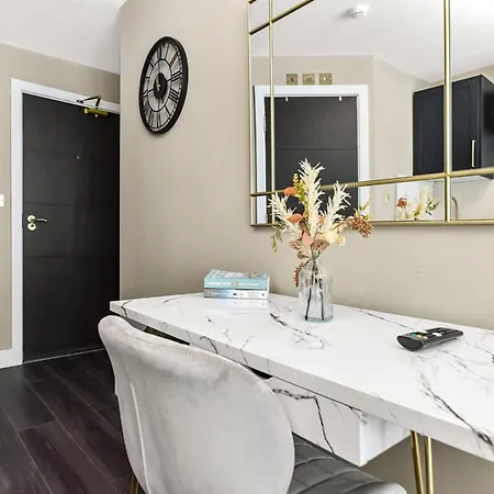 Appartement The Wanderer's Nest, Sleek Near It 1a