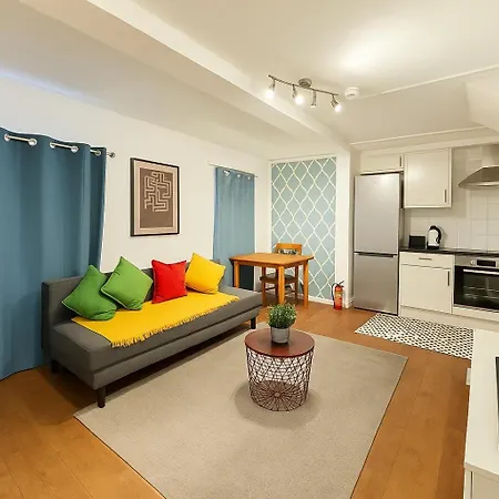 Apartment New! 2-bed In Brick Lane Free Wi-fi London