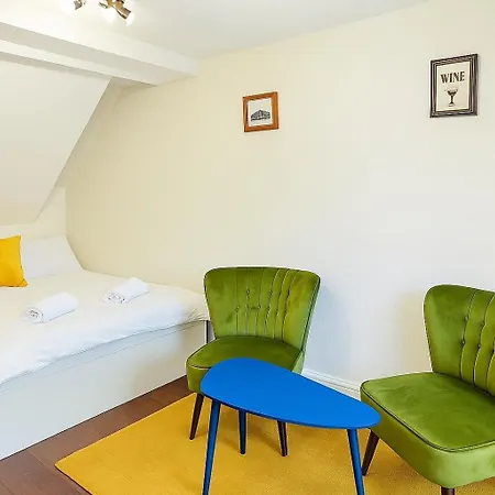 Apartment New! 2-bed In Brick Lane Free Wi-fi London