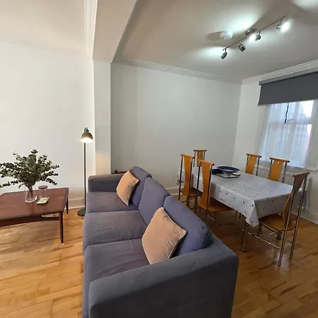 Stylish East 2bed In Forest Gate Apartment London