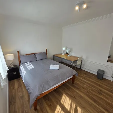 Stylish East 2bed In Forest Gate Apartment