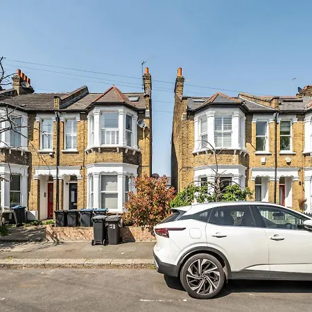 Amazing One Bed Flat Wimbledon