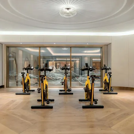 Raffles At The Owo Szálloda London