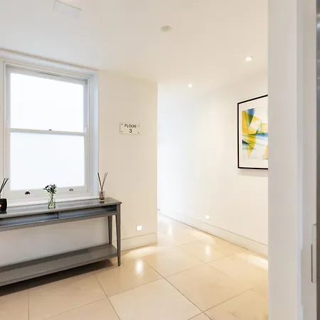 Clarges- Hsk Luxury Appartement
