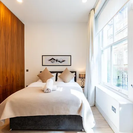 Clarges- Hsk Luxury Londen