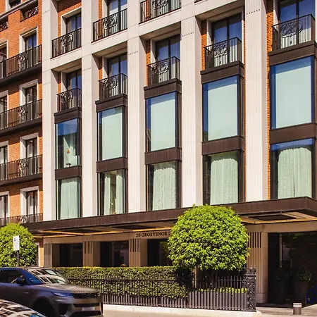5 Mins Walk To Selfridges, Mayfair Retreat Apartment