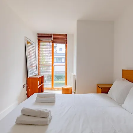 Apartment Stylish 1bd Flat In Gated Community Clapham *