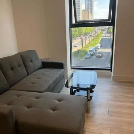 Apartment Alhambra House, Modern 2 Bed Flat - F2