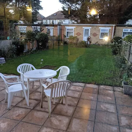Homestay Fairmead Gardens *