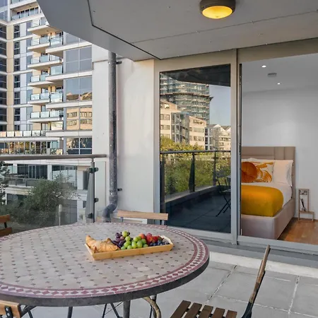 River Thames View Chelsea Flat - 3 Bed 2 Bath In Prime Location - Sleeps Up To 6 Guests Apartment *