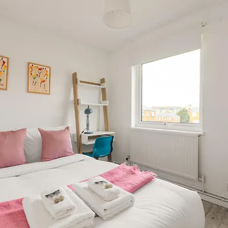 Holiday home Stylish 3br Mins From Dalston Junction London