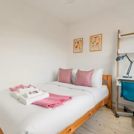 Stylish 3br Mins From Dalston Junction London