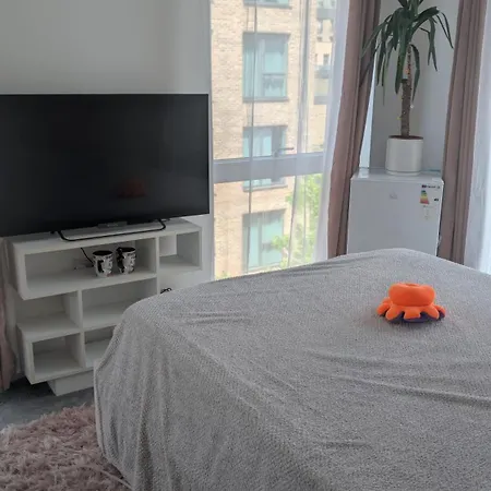 Luxury Living- Colindale Garden -double *
