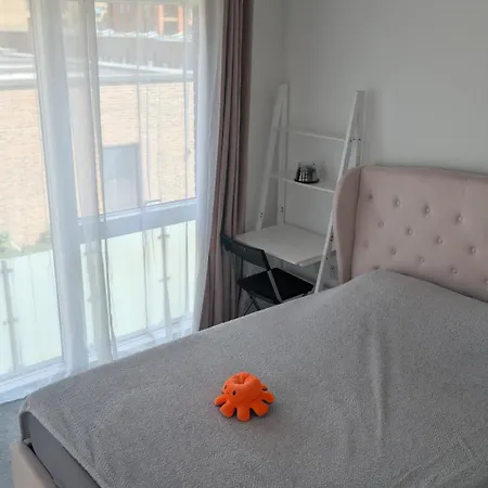 Lodge Luxury Living- Colindale Garden -double *