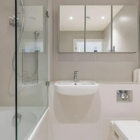 Apartment Guestready - Battersea Retreat With Balcony