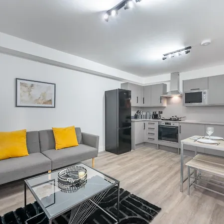 Apartment Urban And Trendy Stratford Sleeps 8 Free Parking Wifi