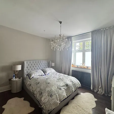 Luxury Richmond Flat Next To Richmond Park Apartment