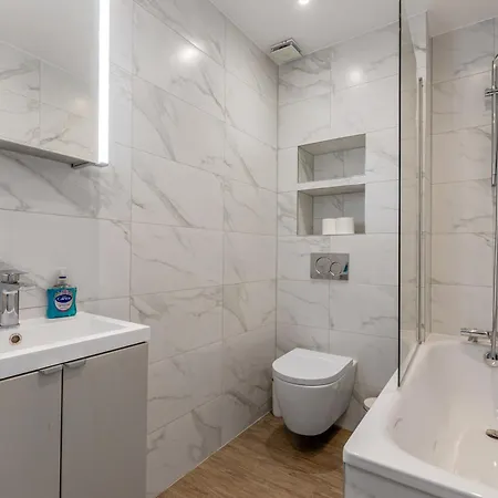 Amazing 2br Flat By Clapham Common With Garden *