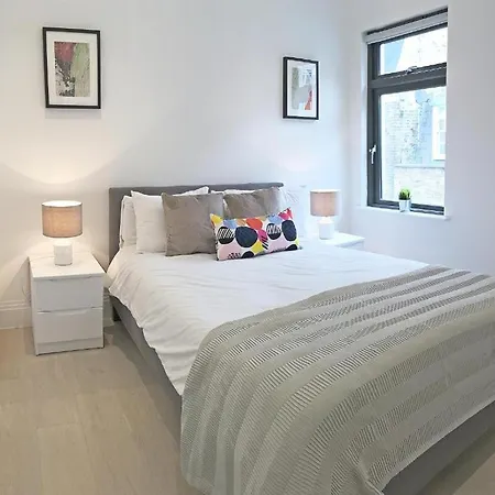 Stylish 3-bed Luxury In Oxford Circus *