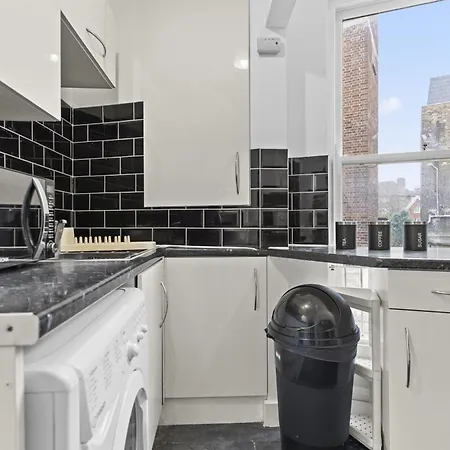 Affordable 2bed And 3bed In E14 * London