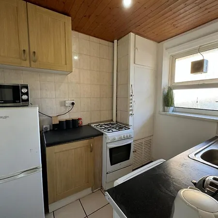 Apartment 1 Bedroom Beautiful Flat In Whitechapel,