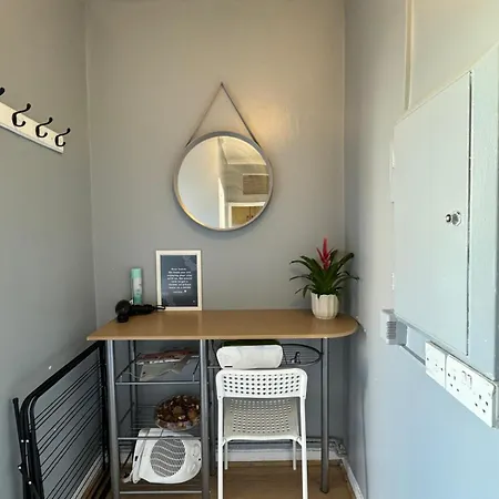1 Bedroom Beautiful Flat In Whitechapel, * London