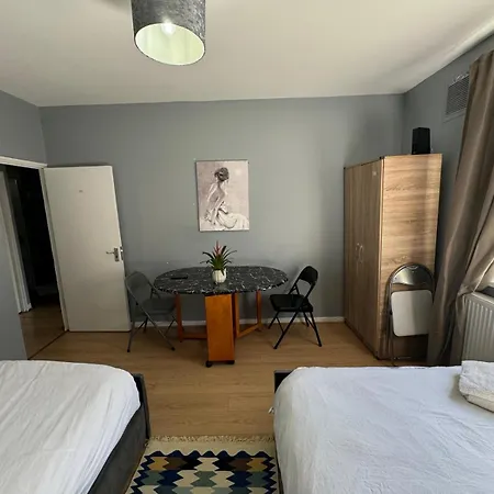 Apartment 1 Bedroom Beautiful Flat In Whitechapel,