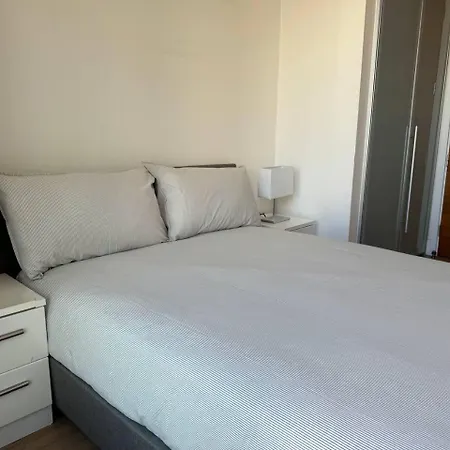Luxury One Bedroom In Paddington With Concierge And Security Apartment