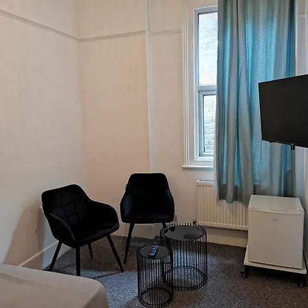 Ax 1 Bed & Breakfast *