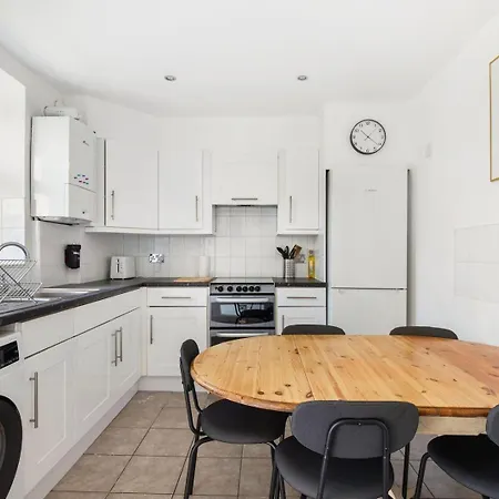 Guestready - Lovely Haven With A Private Garden