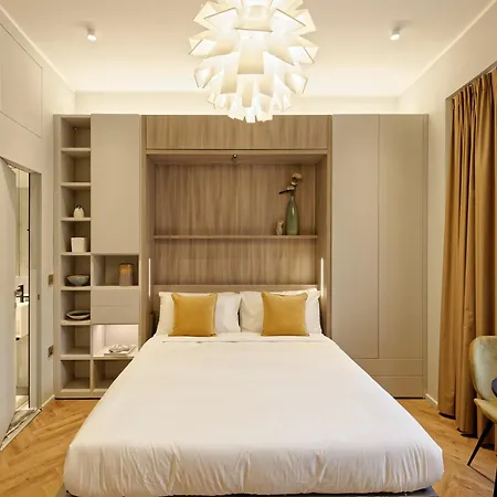 South Kensington By D'montrio London