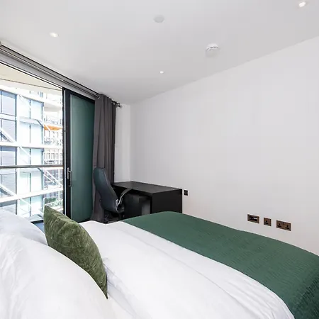 2 Bed Flat Big Ben View アパート