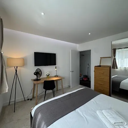 Peaceful 1br In Ariana * London