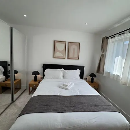 Peaceful 1br In Ariana Apartment