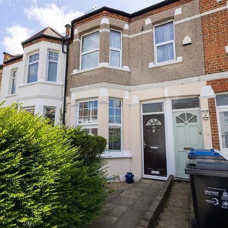 Wimbledon Haven * London