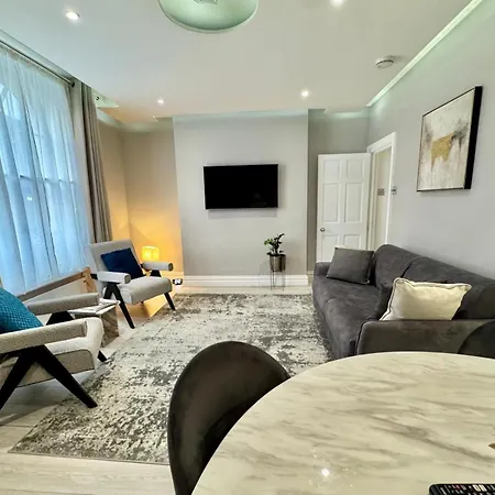Townhouse In Kensington *