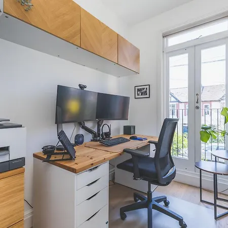 High-end 2br 2ba With Private Outdoor Space