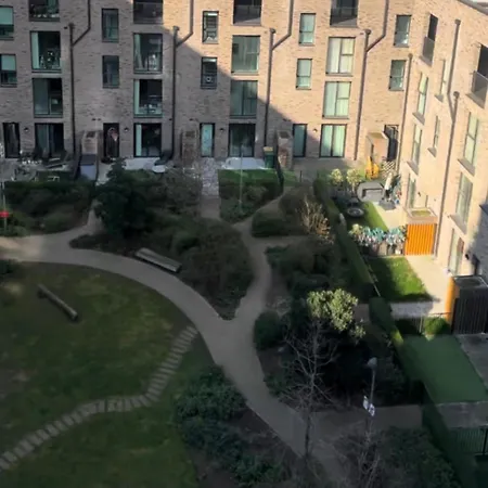 Royal Docks 1 Bedroom Apartment London