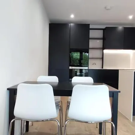 Unique 2 Bedroom Flat Near Finsbury Park Apartment London