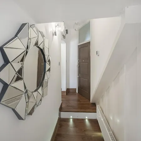 Apartment 2 Bed Appt In Central London *