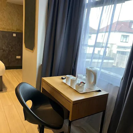 Hotel Paragraph Edmonton *