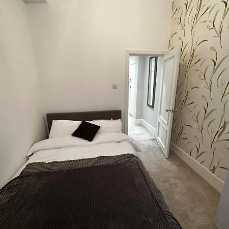 Stunning Two Bedrooms Apartment