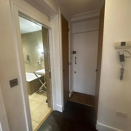 Forset Court Apartment *