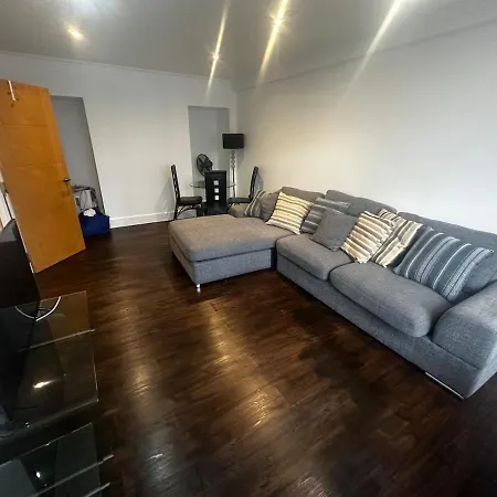 Apartment Forset Court London