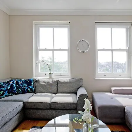 Bright & Modern 2br Flat In Kensington *
