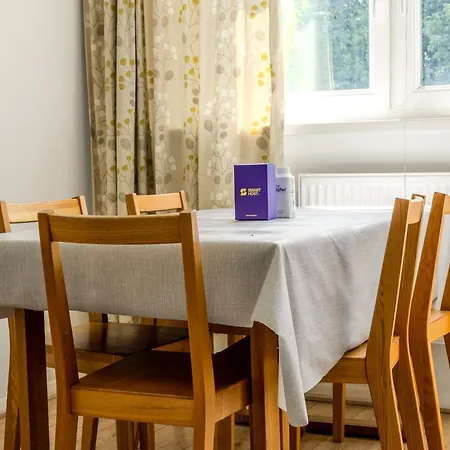 Sun-lit Studio, 7 Mins To Tube &train, Putney *