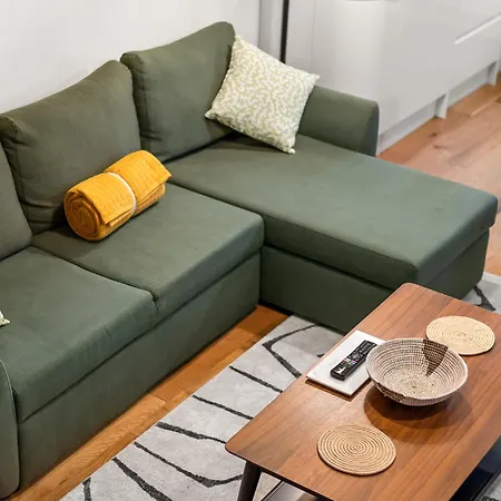 Brand New 2 Bedroom Fulham Near Tube Station Cozy
