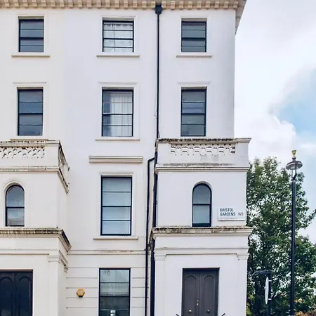 Iconic Little Venice With Private Garden Appartamento