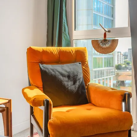 Stylish 1br Apt, 8 Mins To Stratford Station London